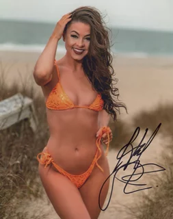 Hannah Stein autograph