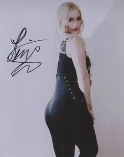 Liza Jane autograph