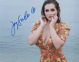 Taylor Murphy Sinclair autograph