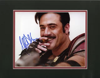 Jeffrey Dean Morgan autograph