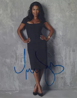 Nia Long autograph