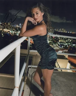 Alyssa Mei Liu autograph