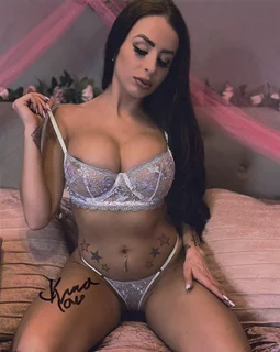 Kandace LG autograph