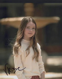Victoria Rose Mueller autograph