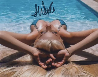 Sheree Hartt autograph