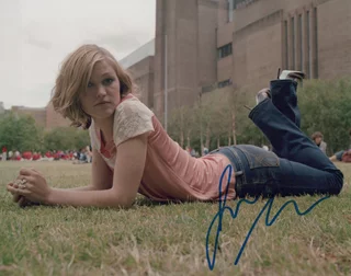 Julia Stiles autograph