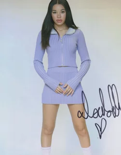 Isabelle Dubroy autograph