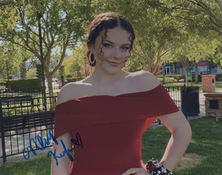 Ashley Keefe autograph