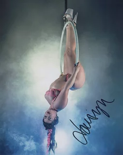 Daisy Marchesi autograph