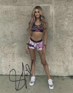 Sofie SanFilippo autograph