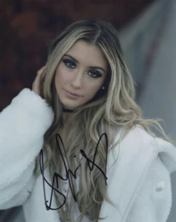 Sofie SanFilippo autograph