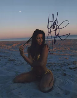 Hannah Stein autograph