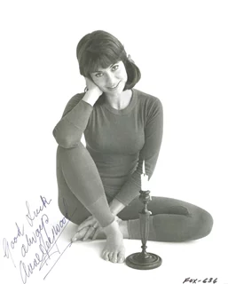 Anne Heywood autograph
