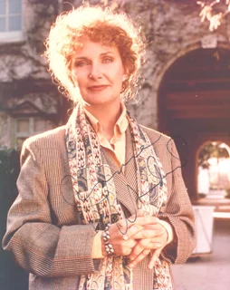 Joanne Woodward autograph