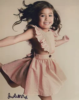 Juliana Gamiz autograph