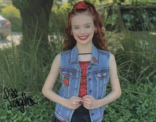 Leigha Sanderson autograph