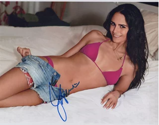 Jordana Brewster autograph