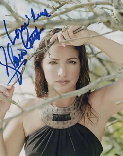 Gloria Estefan autograph