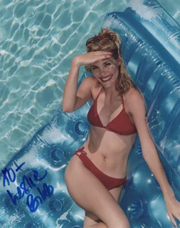 Leslie Bibb autograph