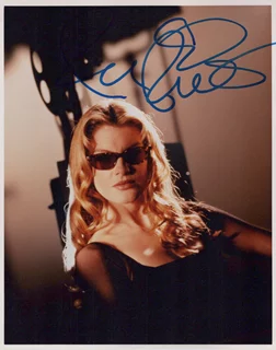 Rene Russo autograph