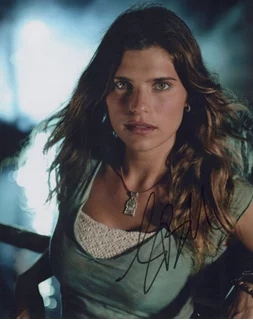 Lake Bell autograph