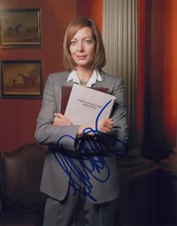 Allison Janney autograph