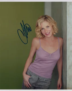 Christina Applegate autograph