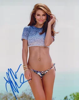 Maria Menounos autograph