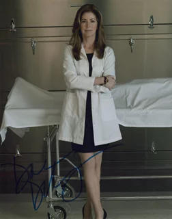 Dana Delany autograph