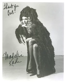 Madeline Kahn autograph