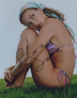 Rebecca Gayheart autograph