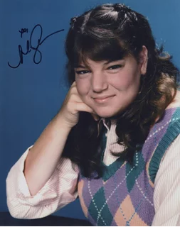 Mindy Cohn autograph