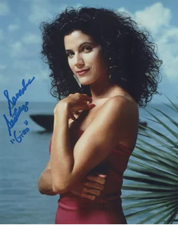Saundra Santiago autograph