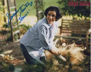 Saundra Santiago autograph