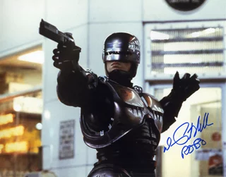 Peter Weller autograph
