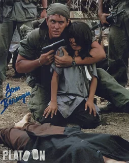 Tom Berenger autograph