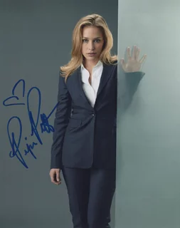 Piper Perabo autograph