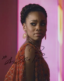 Anika Noni Rose autograph