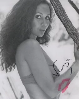 Vanya Seager autograph