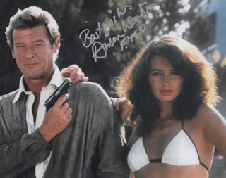 Alison Worth autograph