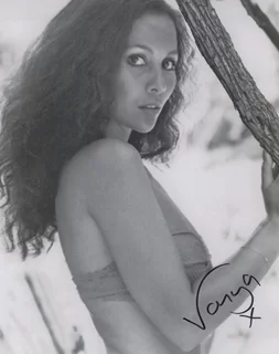 Vanya Seager autograph