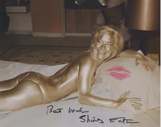 Shirley Eaton autograph