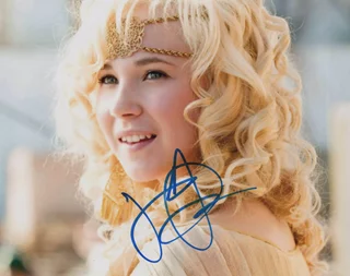 Juno Temple autograph