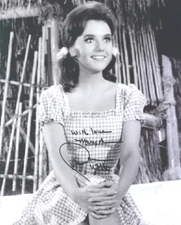 Dawn Wells autograph