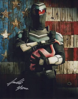 Freddie Stroma autograph