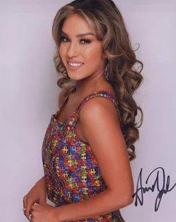 Amanda Ford autograph