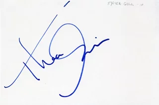 Thea Gill autograph