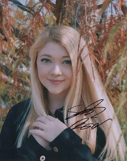 Samantha Bailey autograph