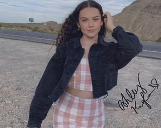 Ashley Keefe autograph