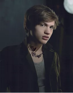 Mason McNulty autograph